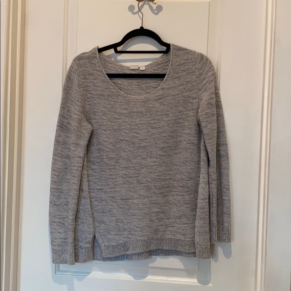 Grey gap sweater